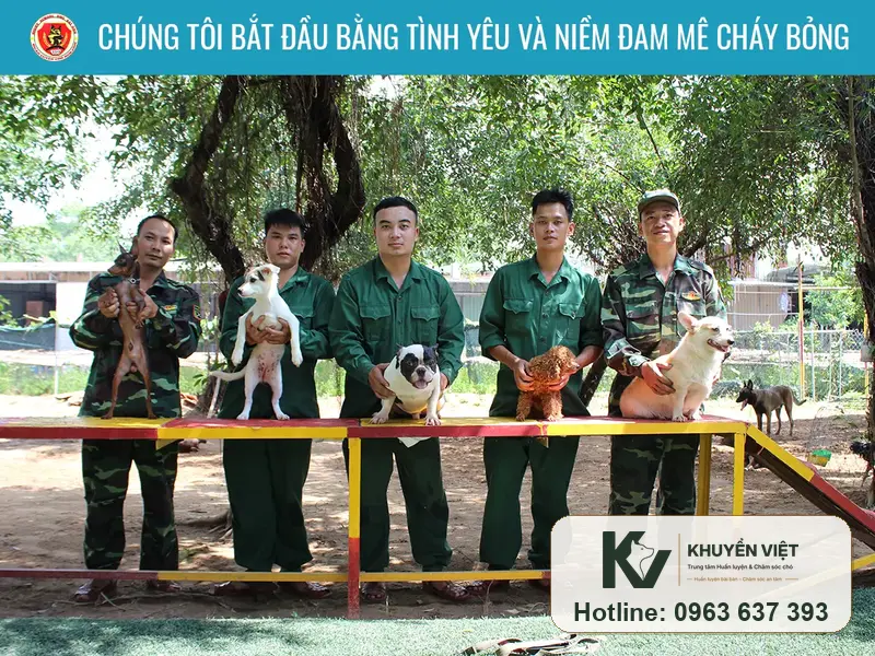 Đội ngũ KHUYỂN VIỆT cùng các học viên